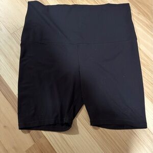 Ingrid + Isabel Black Maternity Biker Shorts, Size Large
